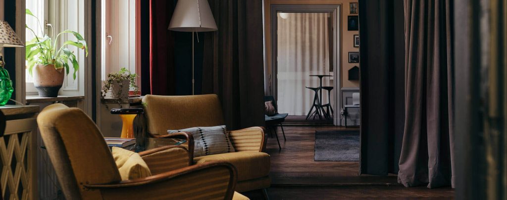 Soffa och fotölj på no18